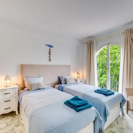 شقة Estepona Beach Apartment